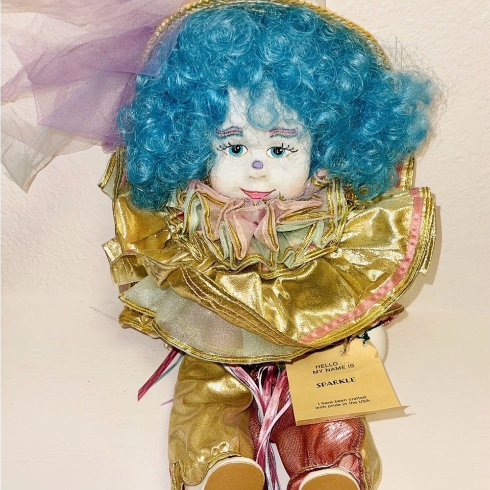 Robin Woods "At The Mardi Gras" Collection SPARKLE Clown Doll - New With Tags